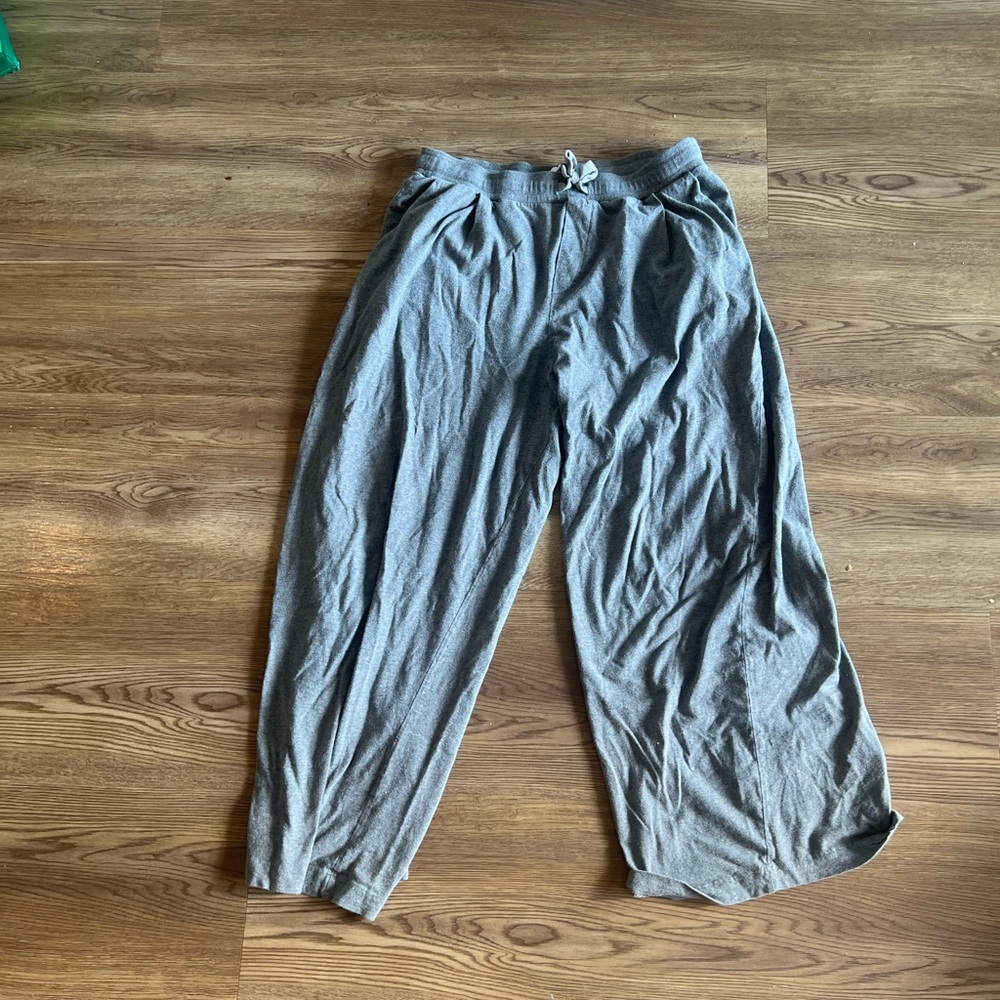 Kowtow pants